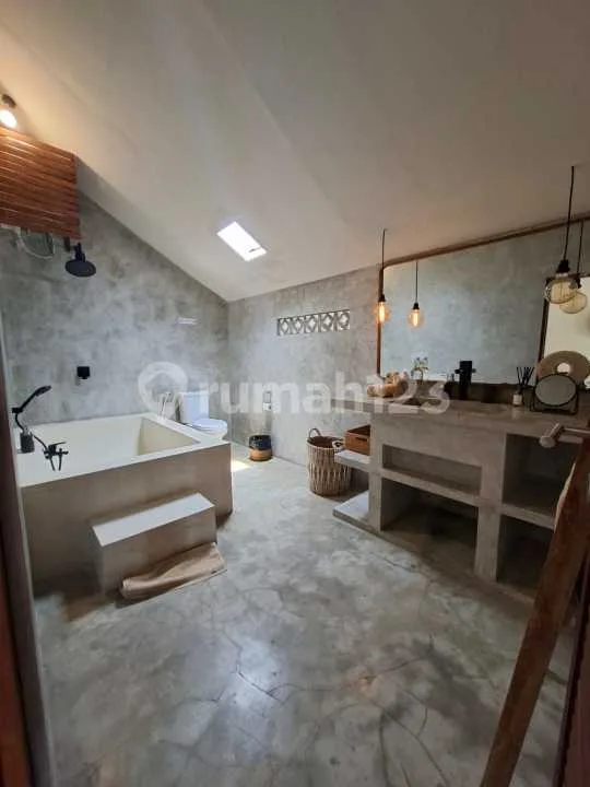 Villa Seminyak di Sewakan Full Furnished.3 Kamar Seminyak Bali - Image 4 of 4