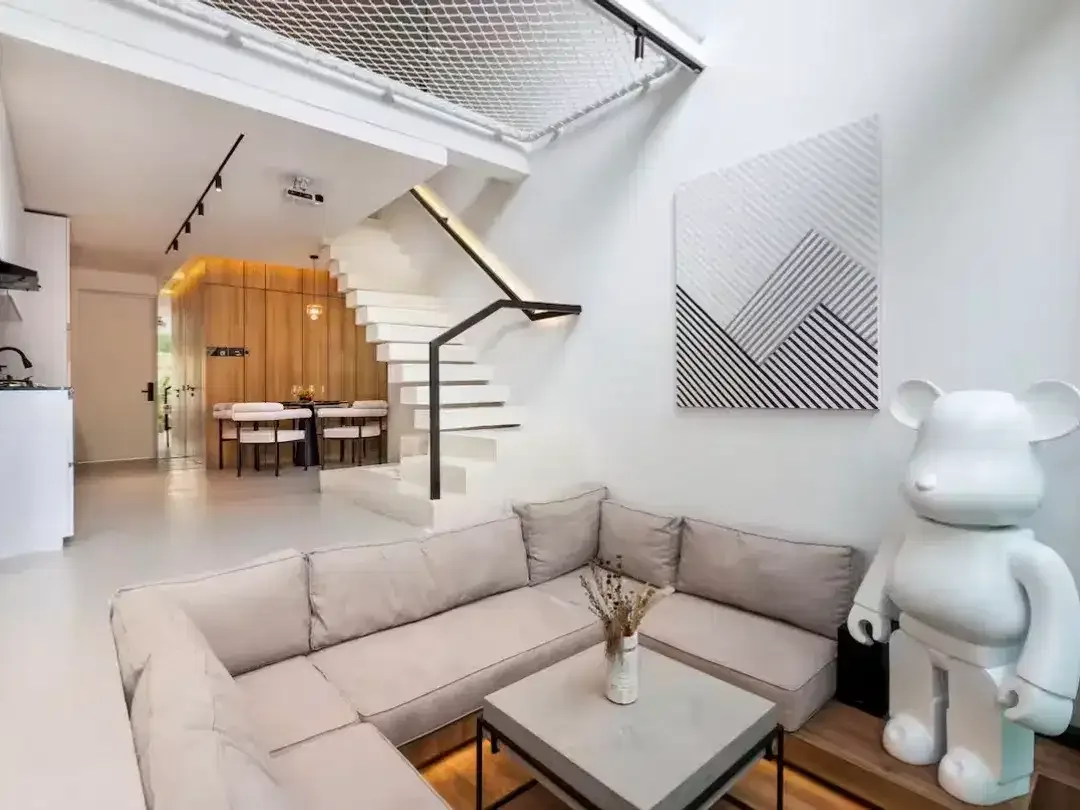 Townhouse siap huni dengan jacuzzi di Canggu! - Image 2 of 10