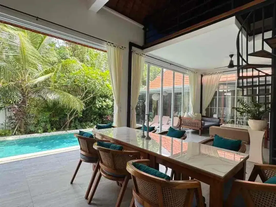 Villa PREMIUM Strategis Jl Bumbak Umalas Kerobokan - Image 3 of 10