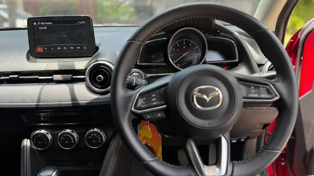 MAZDA 2 LOW KM  ASLI BALi |TERAWAT Istimewa - Image 8 of 8