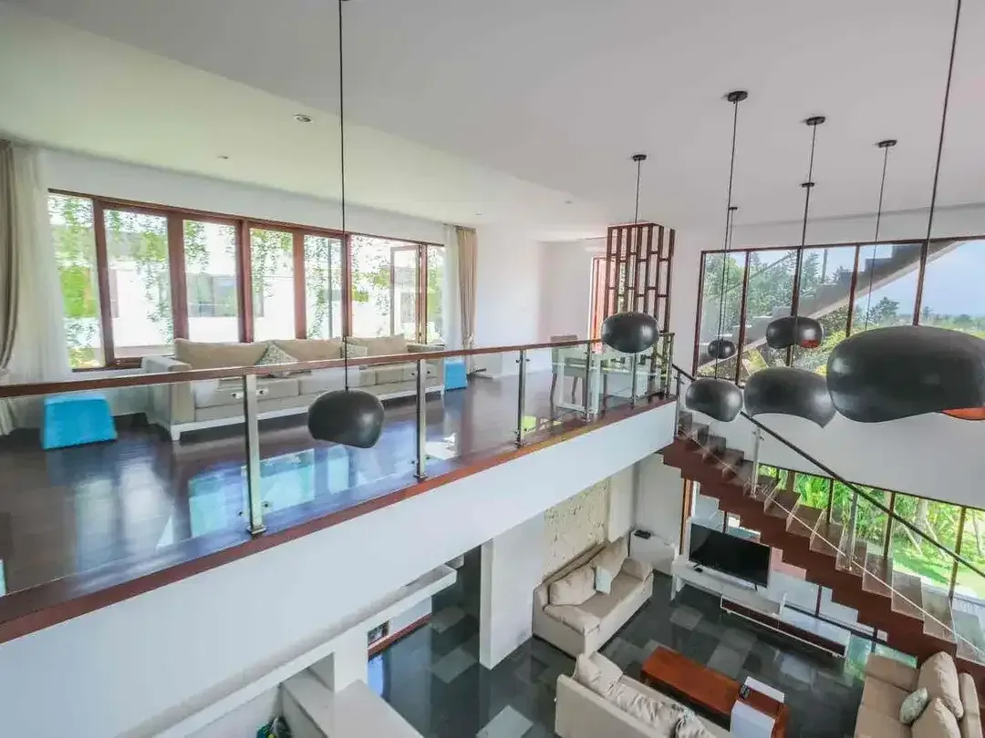 For Sale 
6 Bedroom Villla 
With Stunning Rice filled, Ocean and Mountain View
Located at Canggu, Cemagi - Image 4 of 10