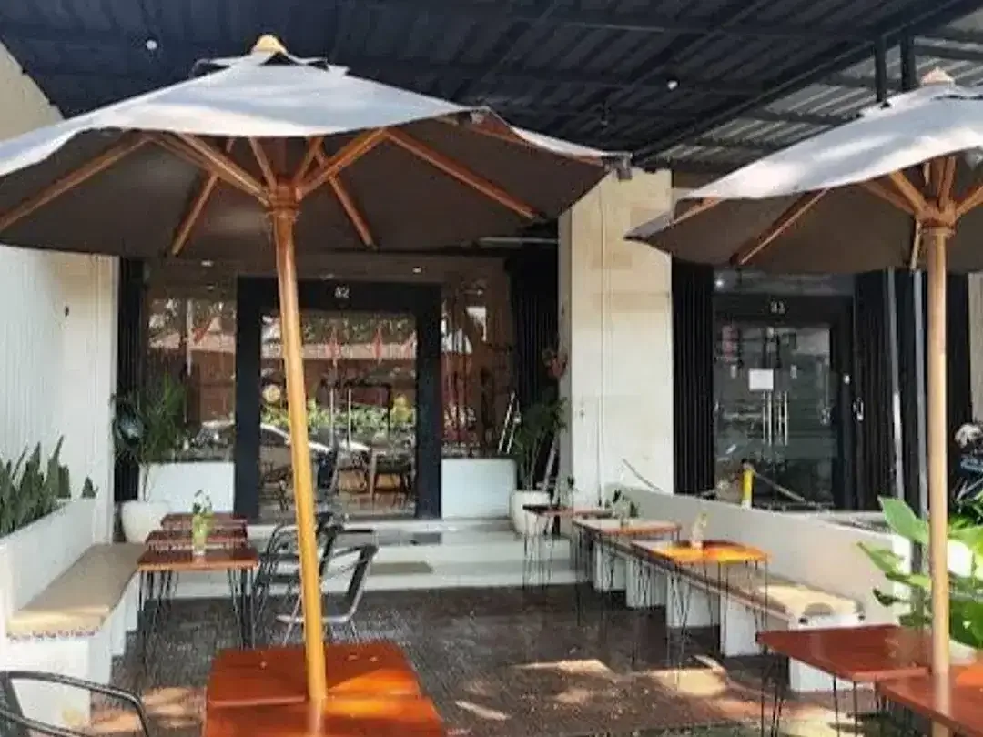 DISEWAKAN RUKO BEKAS COFFEE SHOP – JL. TANTULAR BARAT - Image 1 of 6