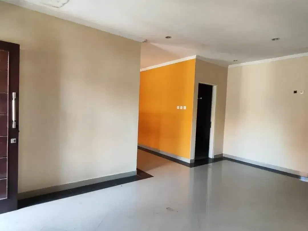 Rumah Dijual 2 Lantai Ubung Lokasi Strategis Pusat Kota. - Image 4 of 10