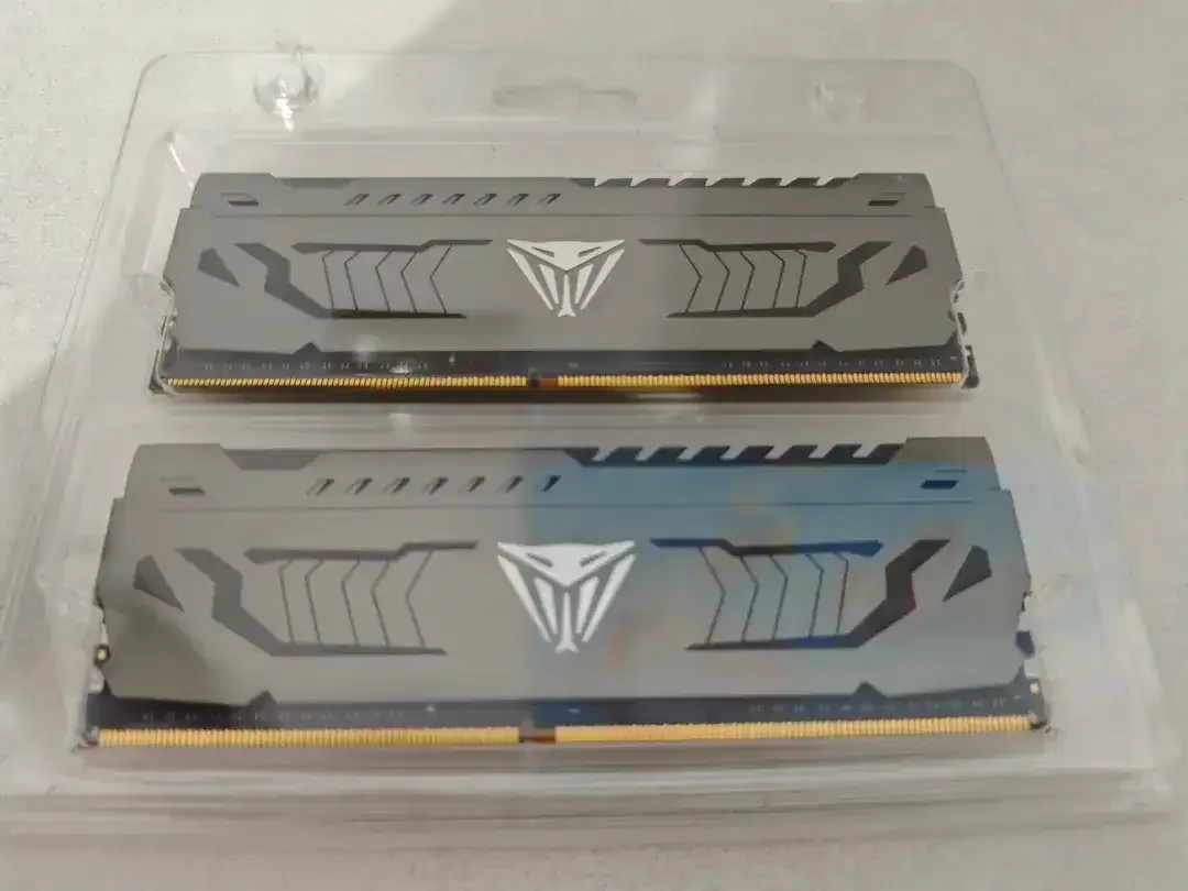 Patriot Viper Steel DDR4 16GB (2×8GB) 4400MHz CL19 (BEKAS) - Image 4 of 4