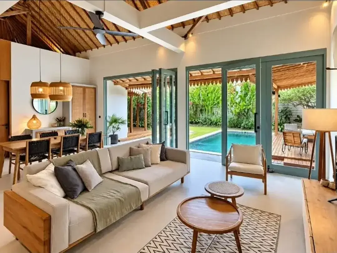 3 Bedroom Villa for sale in Kerobokan, Bali - Image 2 of 10