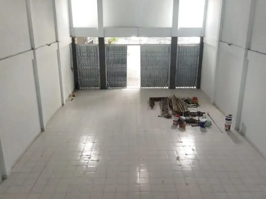 Disewakan kantor gudang tempat usaha arah Sanur Bali Lokasi by pass Pesanggaran, Densel - Image 1 of 5