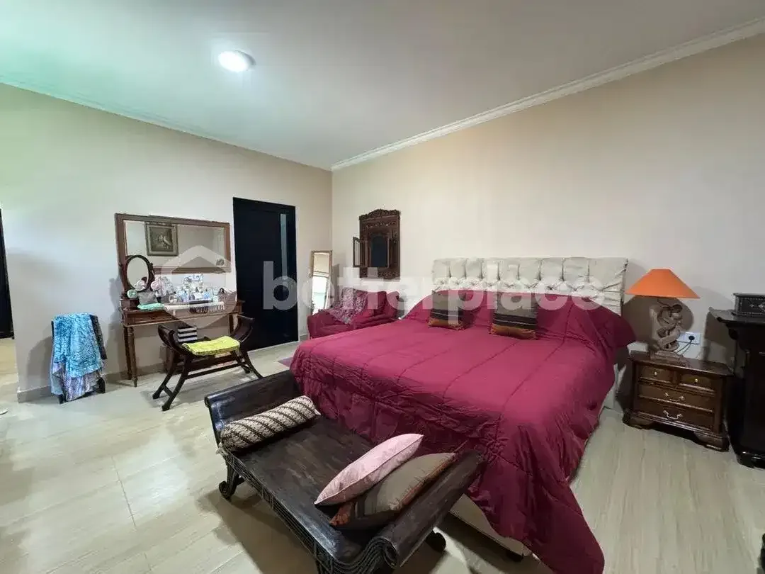 An Ideal Investment and Lifestyle Property: Beautiful 3-Bedroom Villa in Sanur with Modern Amenities, Large Garage, and Strong Rental Appeal - Image 8 of 10