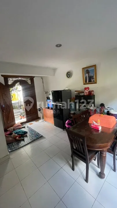 Disewakan Rumah 2 Lantai Dalung Tuka | 4 Kamar | Rumah Kontrakan Strategis - Image 3 of 4