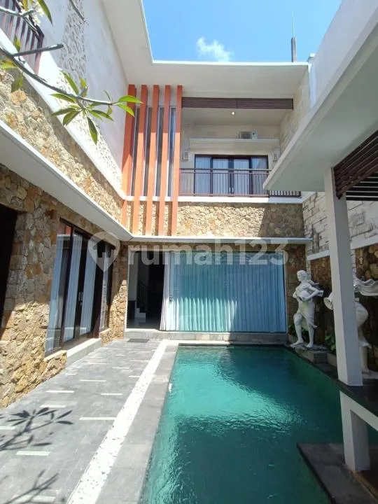 Rumah Elit 3 BR Full Furnished Siap Huni Mahoni Mumbul Jimbaran - Image 1 of 4