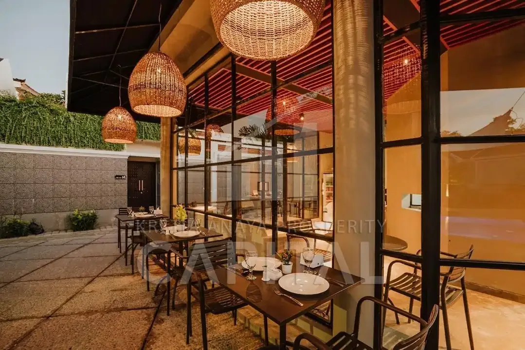 ENJOY AND FUN STAYCATION WITH A BEAUTIFUL VILLA IN THE ULUWATU BALI - Image 1 of 10