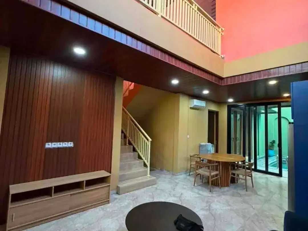 DISEWAKAN VILLA 3BR LOKASI STRATEGIS DI PURI GADING ULUWATU - Image 1 of 10
