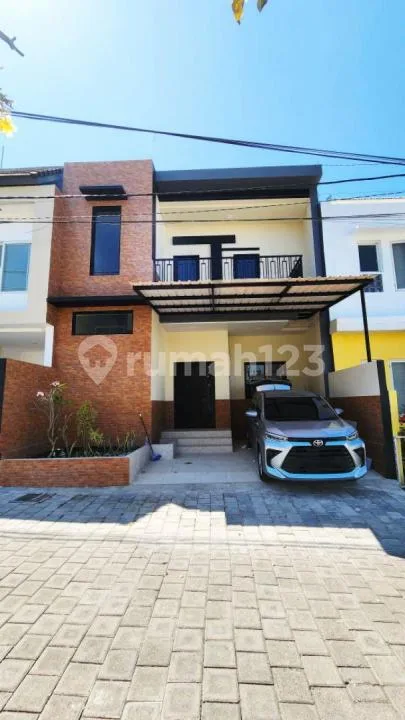 Brand New House For Sale & Rental - Prime Kerobokan Location - Image 1 of 4