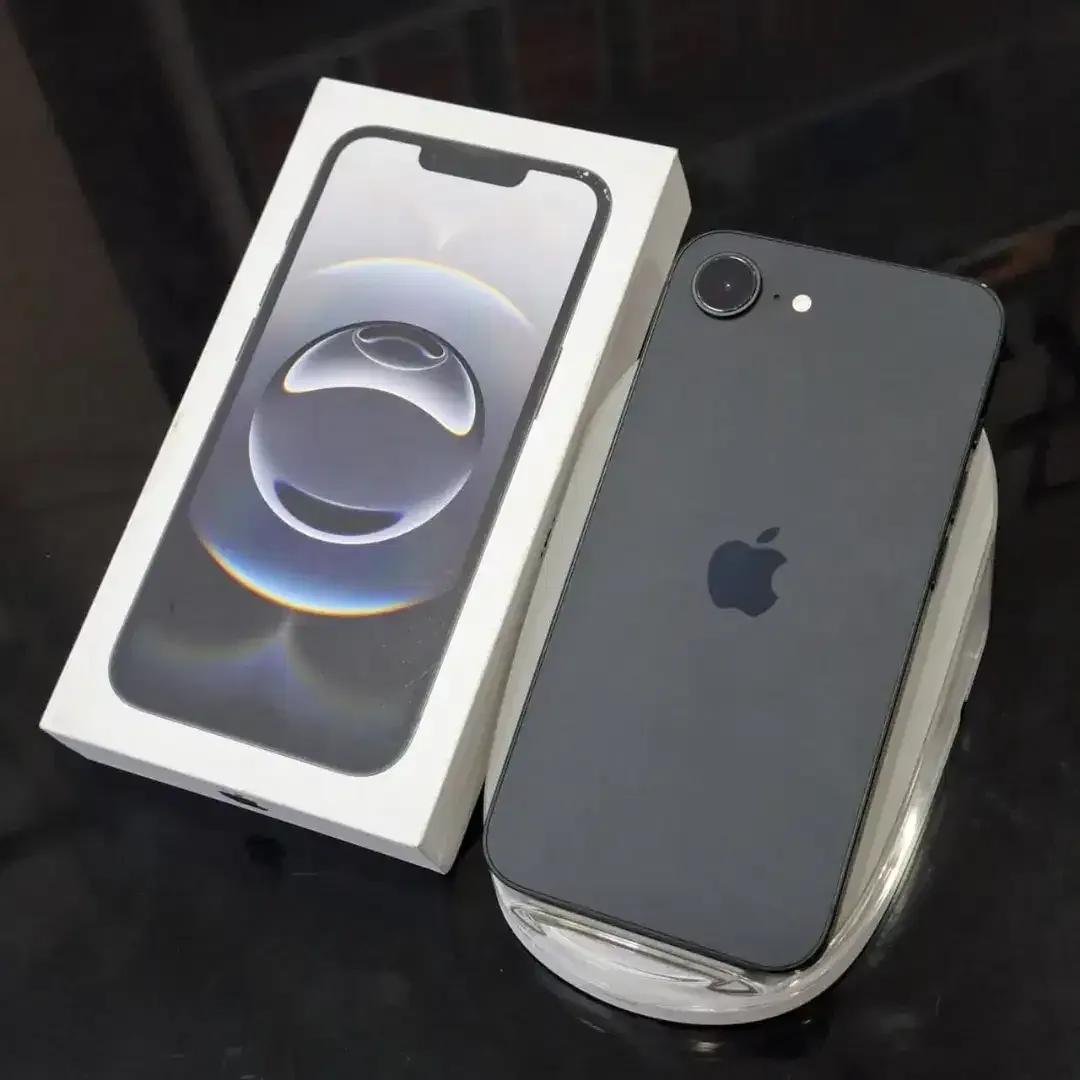 Second Like New iPhone 16e 128gb iBox EX Demo Bebas Nego Sepuasnya - Image 4 of 8