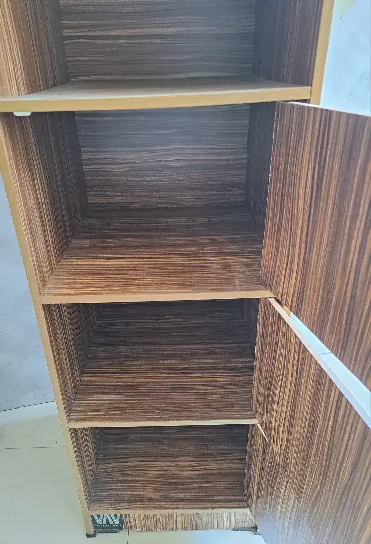 Lemari Kayu Empat Pintu Tinggi 120Cm Lebar 40Cm - Image 2 of 3