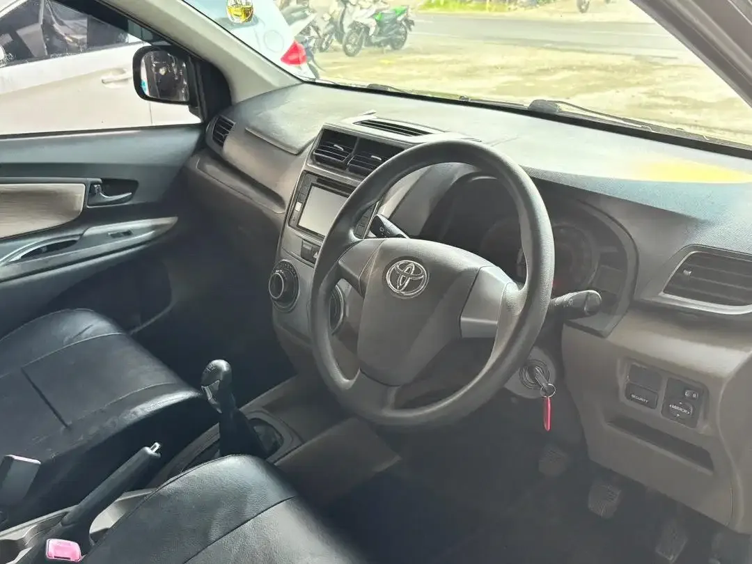 Avanza G 1.5 Manual - Image 8 of 10