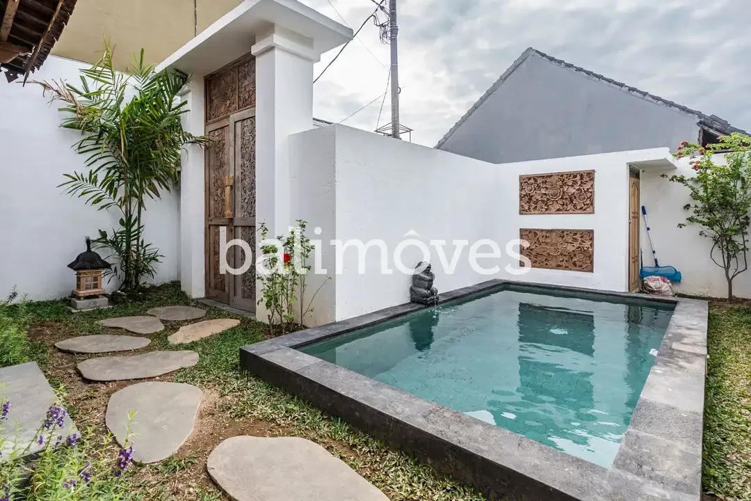 Vila Satu Kamar Tidur Bergaya Joglo dengan Pemandangan Sawah di Renon - Image 3 of 10