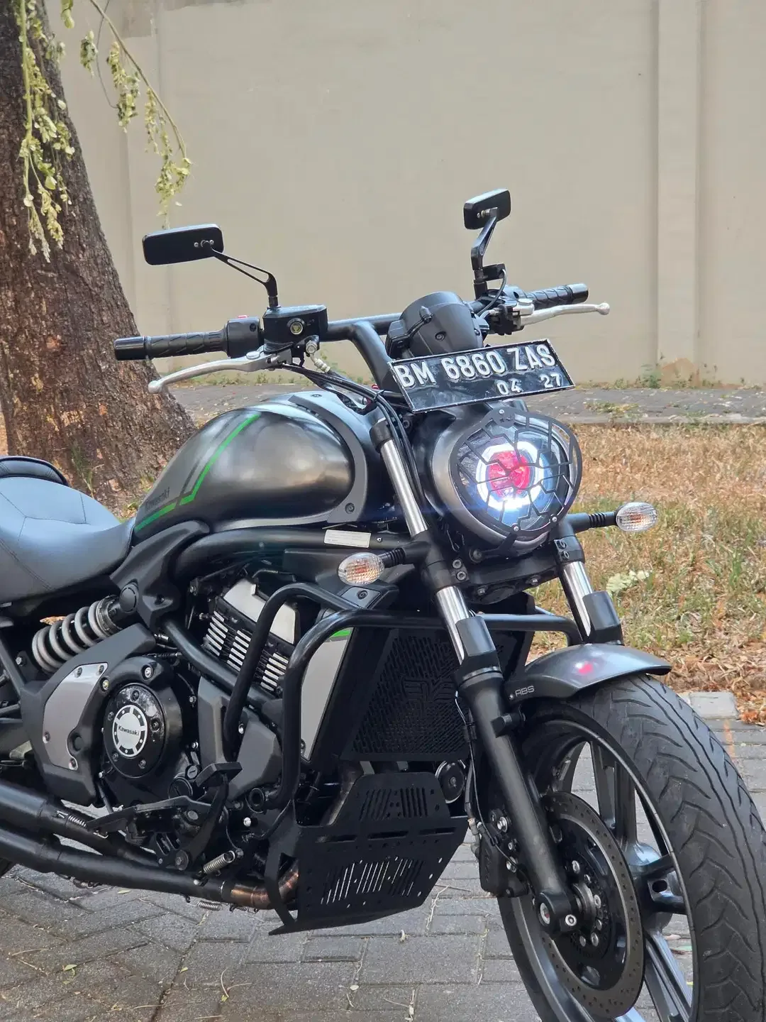 Moge Cruiser Kawasaki Vulcan 650 S th 2022 Like New Siap Gas Turing - Image 5 of 10