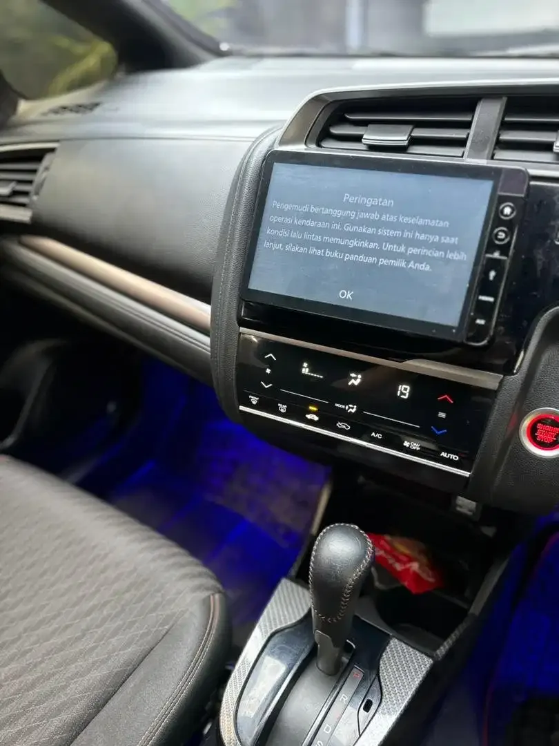 JAZZ RS 2018 FACELIFT MATIC LOW KM - Image 10 of 10