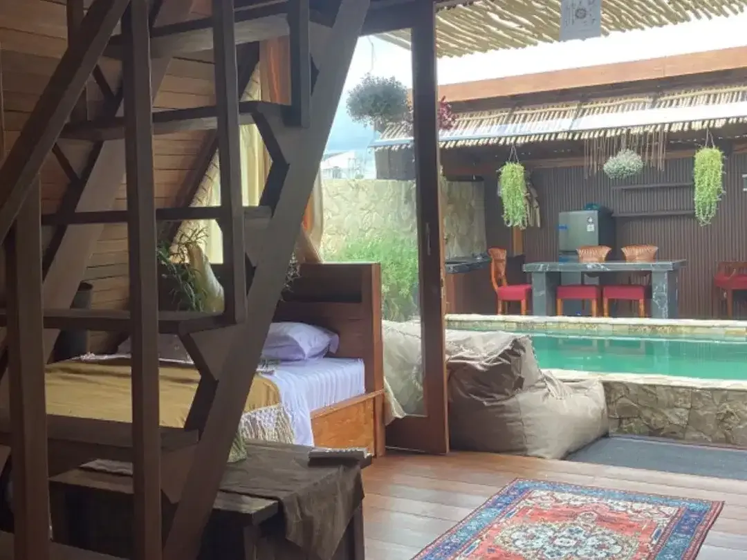 Freehold - Mezzanine Villa 2 Bedrooms In Kerobokan Bali - Image 5 of 10