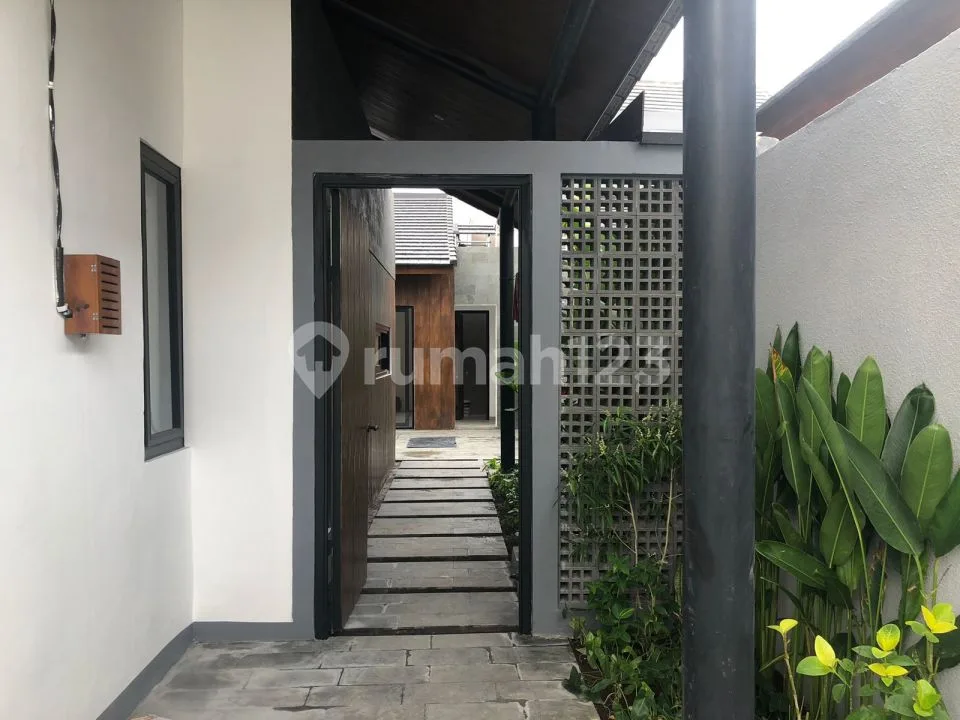 BRAND NEW VILLA IN QUIET AREA SANUR FOR LEASE & RENT - Image 3 of 4