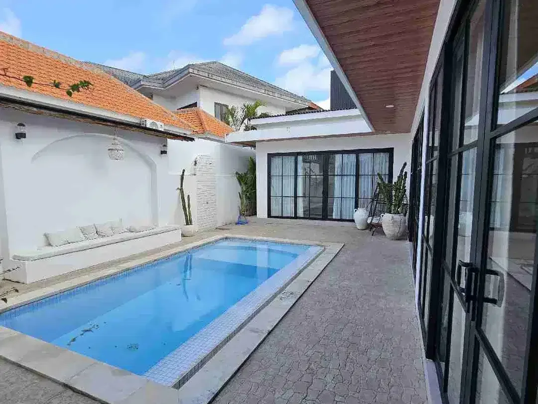 Villa 2BR Padonan Canggu Dekat Berawa dan Finns Beach Club - Image 1 of 10