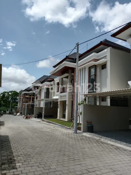 Rumah Cluster 2 Lantai View Sungai di Denpas - Image 1 of 4