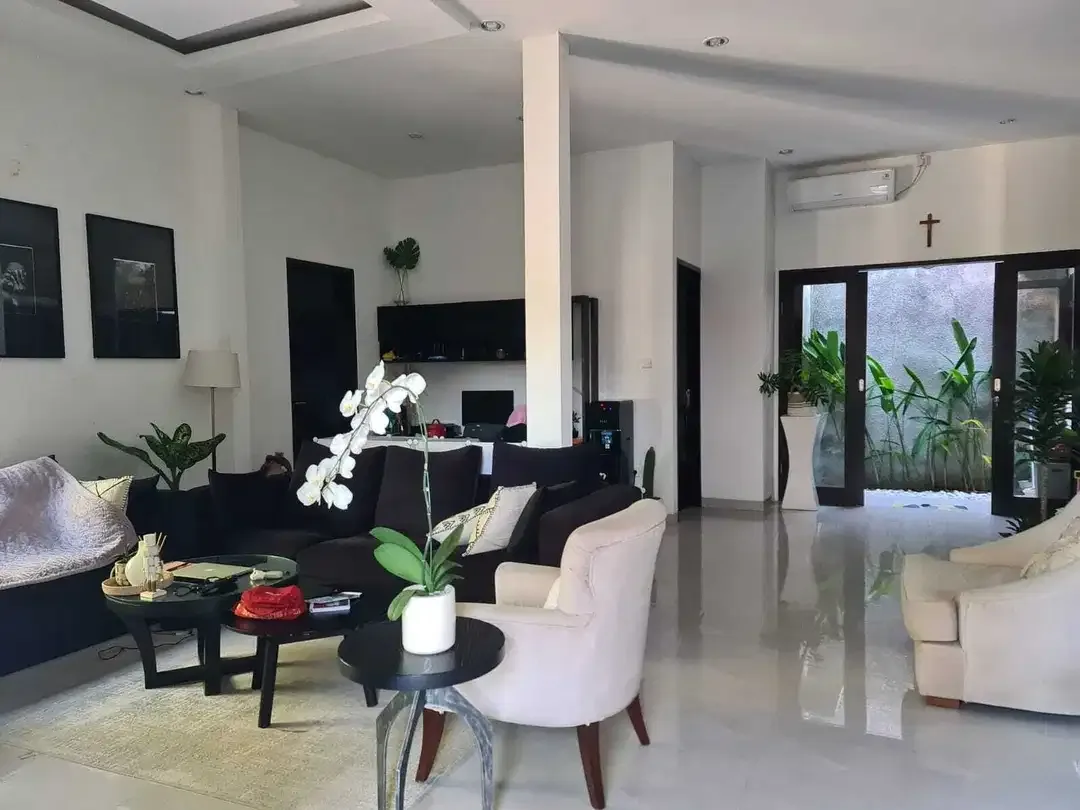 JUAL RUMAH SIAP HUNI FULLY FURNISHED DI JIMBARAN BAWAH - Image 2 of 8