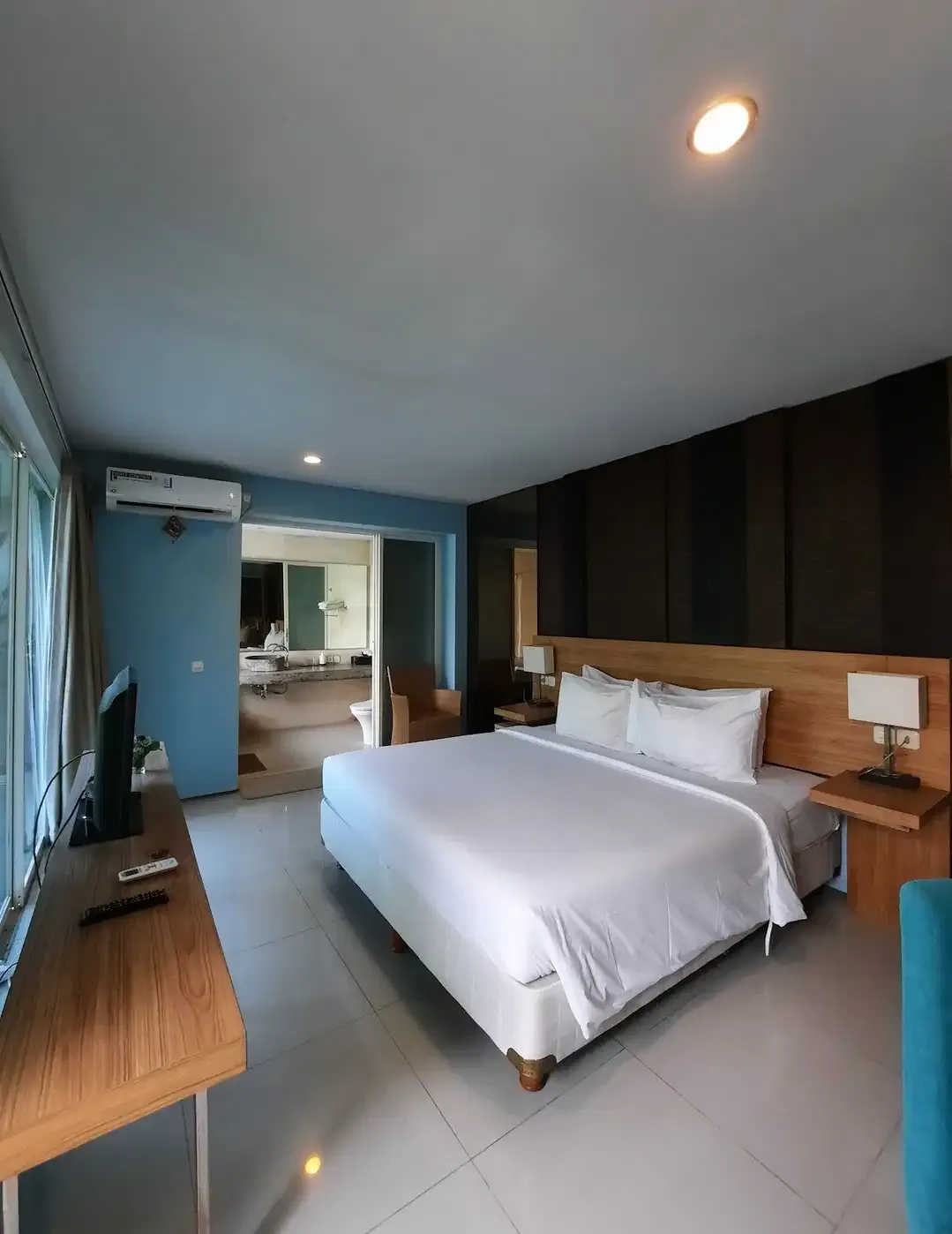 Villa Modern Style One Gate System Strategis Dekat Tol Nusa Dua - Image 8 of 10