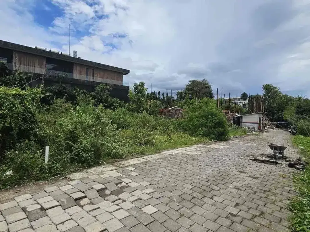 Lahan prime kawasan villa elite lokasi di prerenan - Image 2 of 9