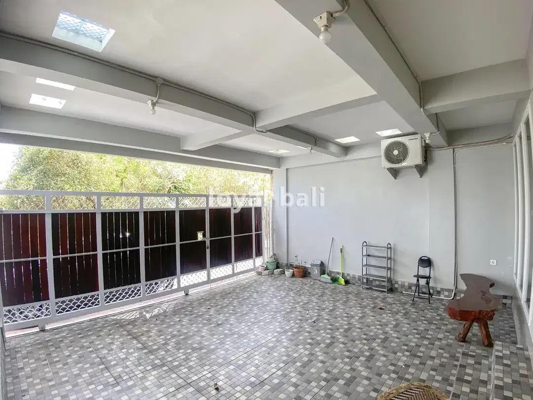 Rumah dengan pemandangan laut di Benoa, Bali - Image 10 of 10