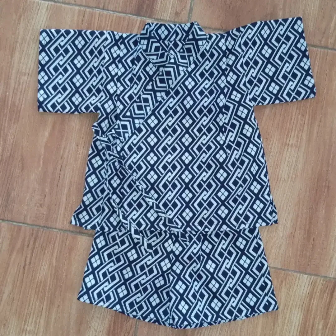 Jinbei Baby  yang Celana Pendek, Kimono, 
100% Cotton( Katun ) - Image 1 of 3