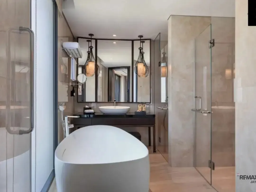Exclusive Condotel 2 Bedroom Suite For Sale, at Pullman Legian - Image 6 of 9