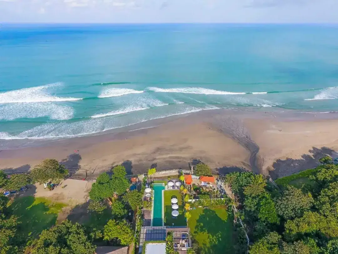 Villa luxury beach front pantai seminyak bali - Image 3 of 10
