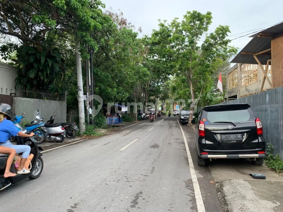 Dijual Cepat Tanah Pinggir Sungai Dekat Pantai Berawa, Bali - Image 3 of 4