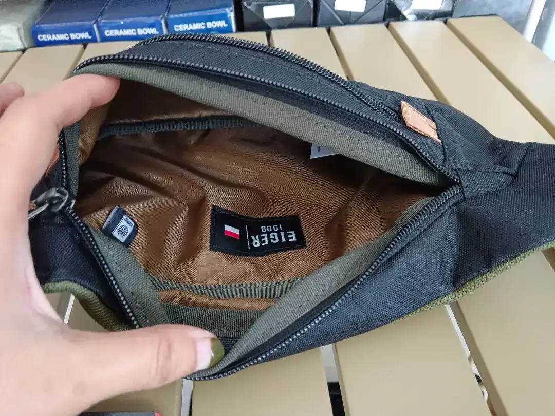 170rb BARU-Tas Selempang/Waistbag Merk EIGER DIJAMIN 100% ORIGINAL - Image 2 of 9