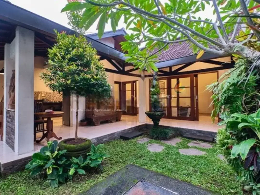 Villa Tropis Balinese di Kedewatan Ubud - Image 1 of 10