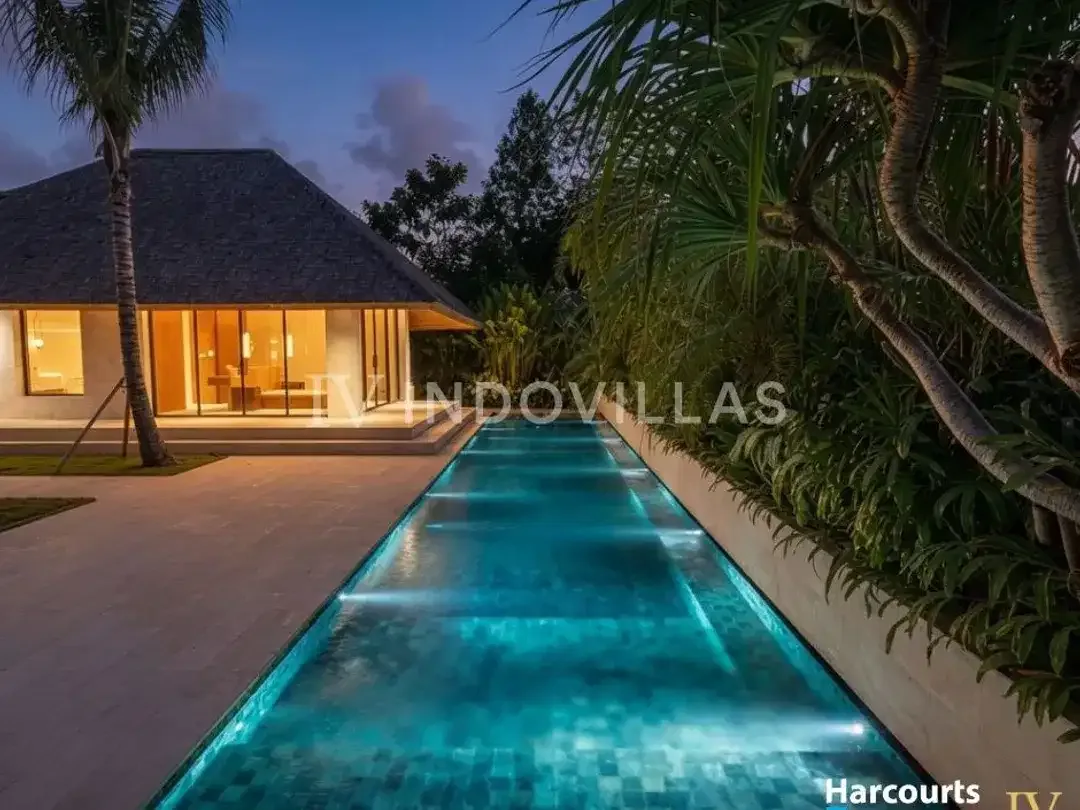 Villa Mewah 5 Kamar Tidur Siap Huni di Pererenan Bali Dekat Pantai - Image 8 of 10