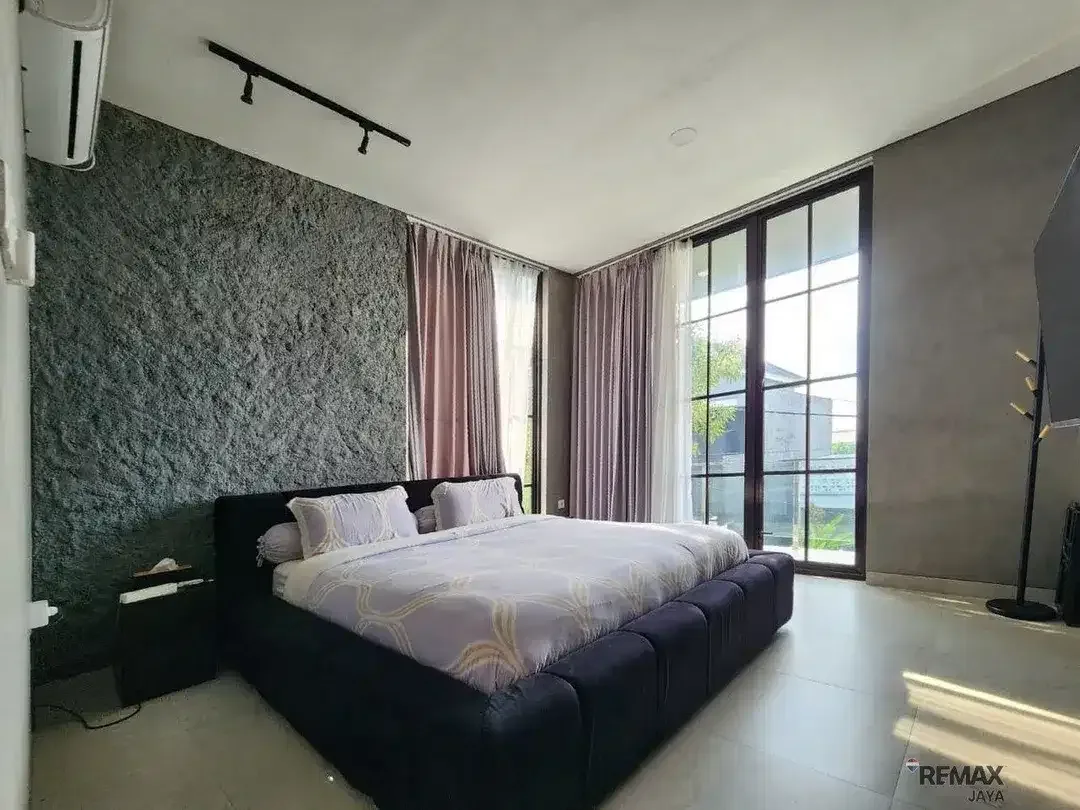 Rumah Eksklusif Full Furnished Dijual, di Kerobokan Kuta Area - Image 7 of 9