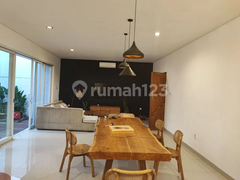 Villa Sewa di Jl Bedugul, Keobokan, Canggu dengan 3 Kamar Tidur - Image 3 of 4