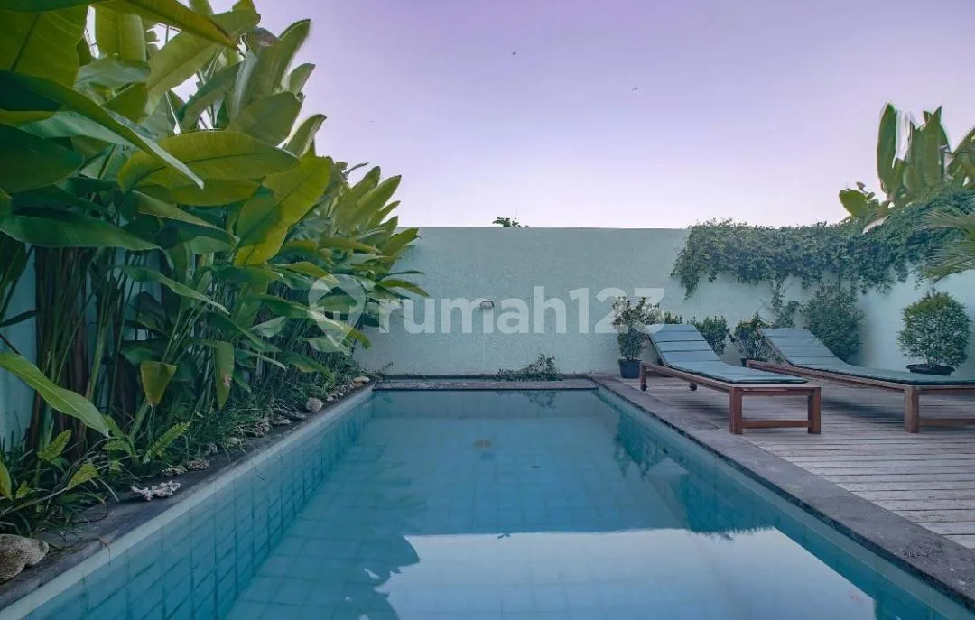 3Br Villa For Rent Kerobokan - Rice Field View | Available November - Image 2 of 4