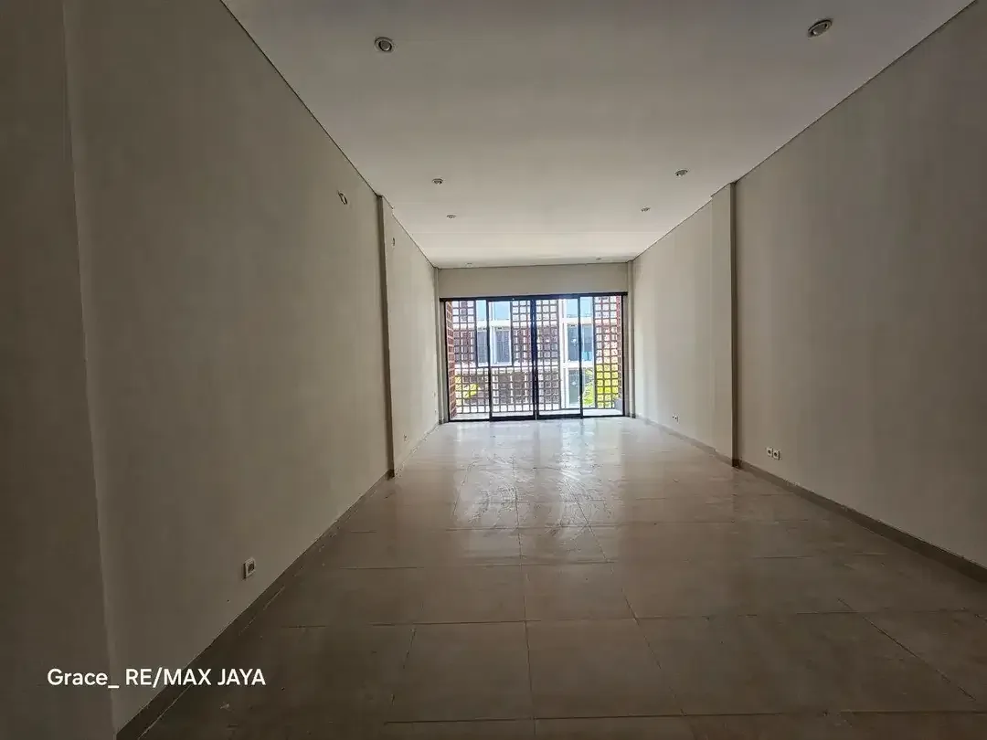 Modern 2-Storey Commercial Building For Rent In Premium Canggu - Image 7 of 9