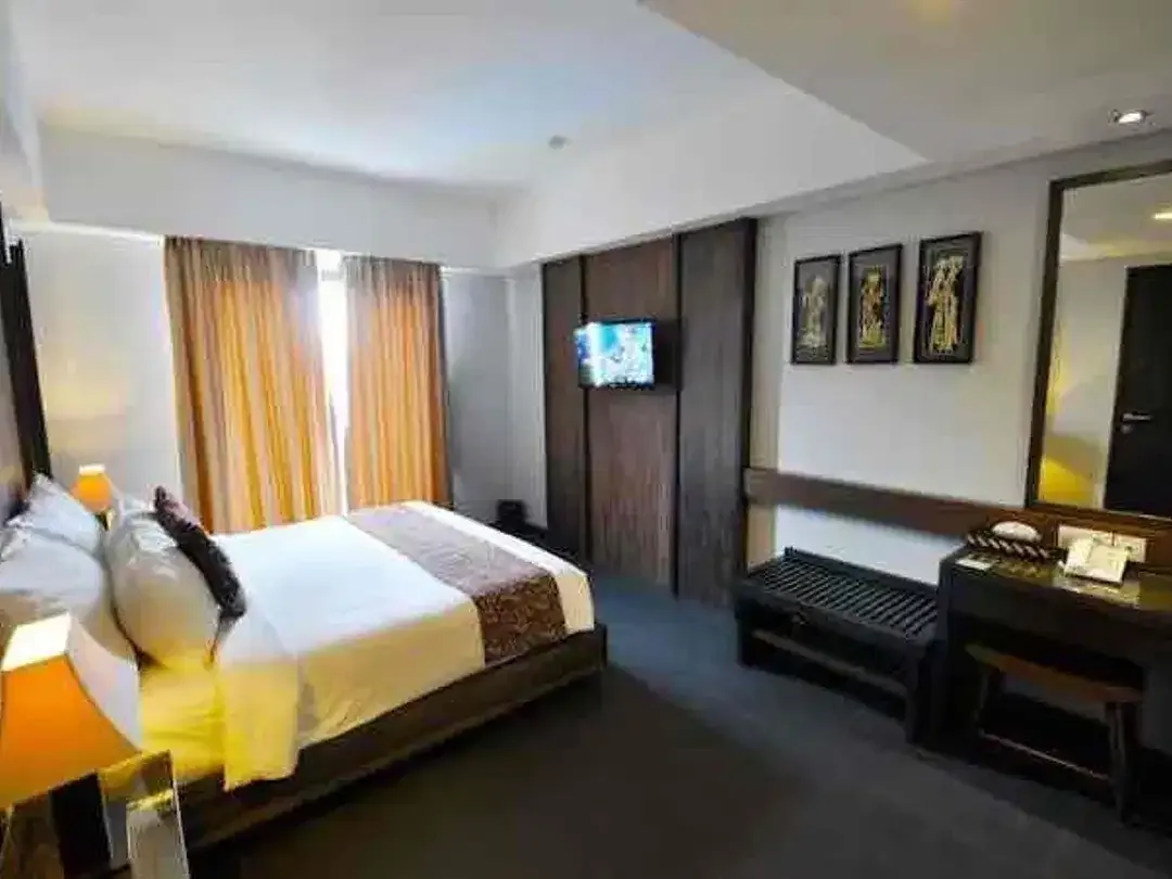 For Sale 

Boutique Hotel Masih Aktif Bintang3 di Seminyak - Bali - Image 5 of 9