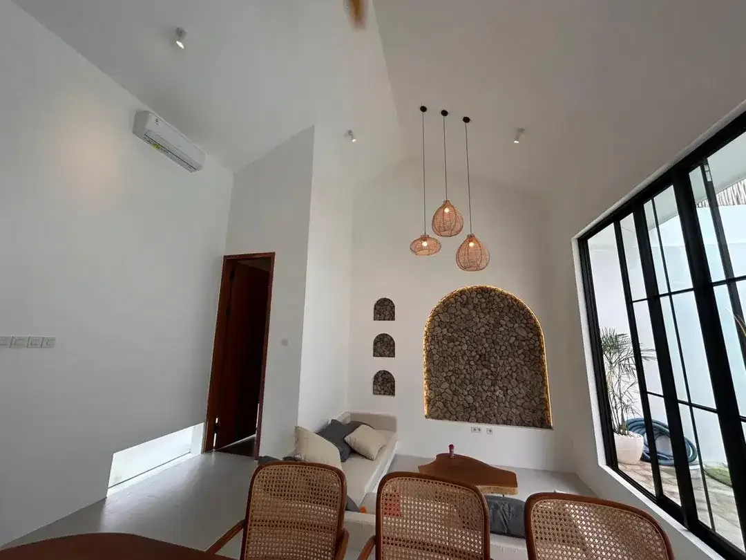 MODERN ELEGANCE VILLA IN THE HEART OF ULUWATU - Image 10 of 10
