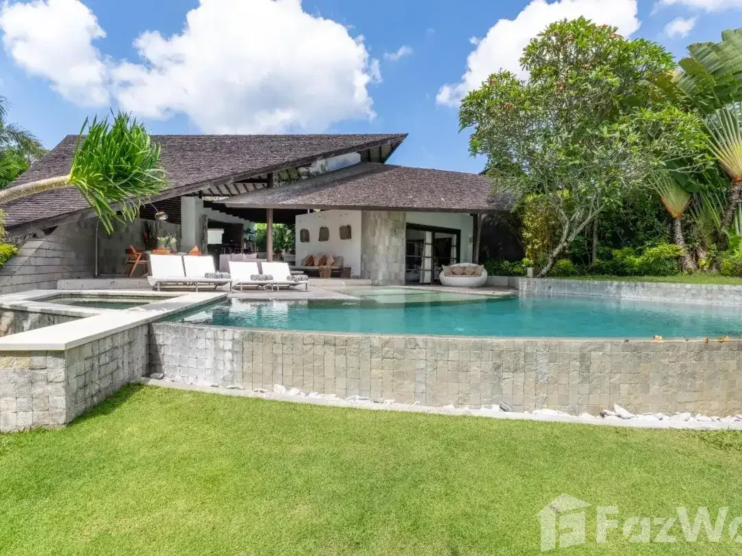 3 Bedroom Villa for sale in Seminyak, Bali - Image 2 of 10