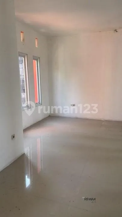 Ruko 2 Lantai Siap Pakai Dijual di Singaraja, Buleleng - Image 2 of 4