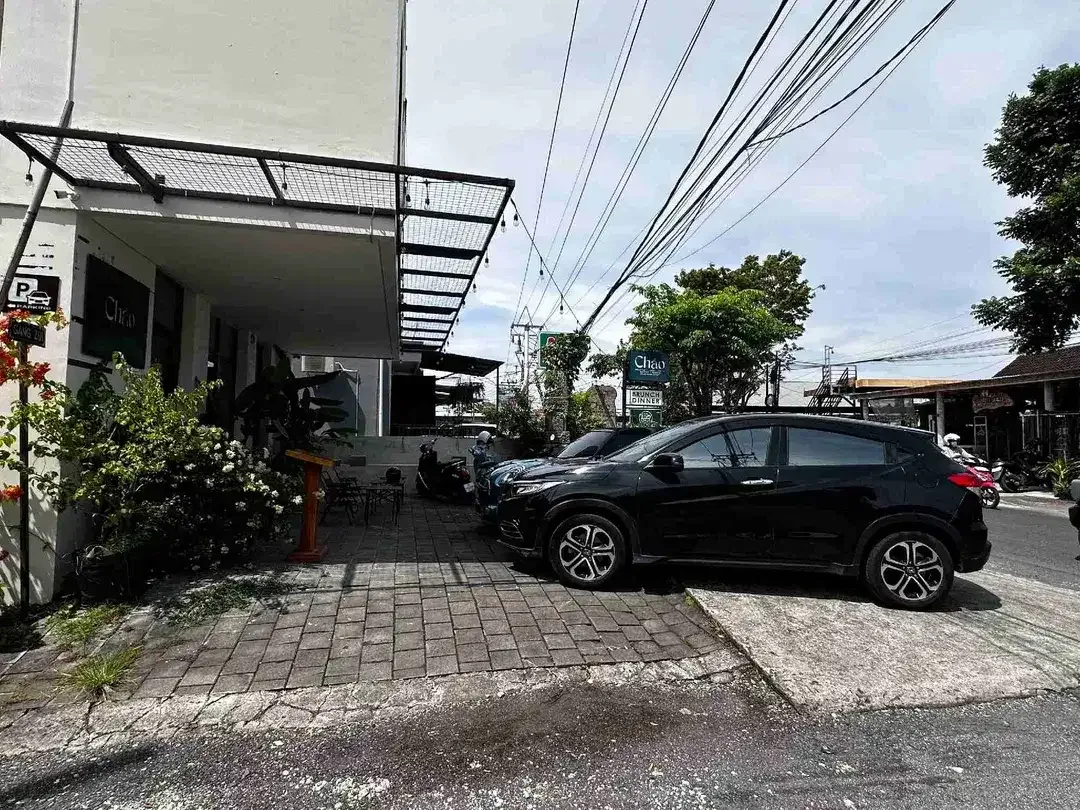 DISEWAKAN RESTO BARU 2 LANTAI LOKASI KEDAMPANG KEROBOKAN NEAR CANGGU SEMINYAK  BALI - Image 3 of 10
