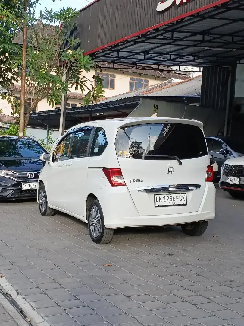 HONDA FREED PSD DOUBLE BLOWER AUTOMATIC - Image 4 of 10