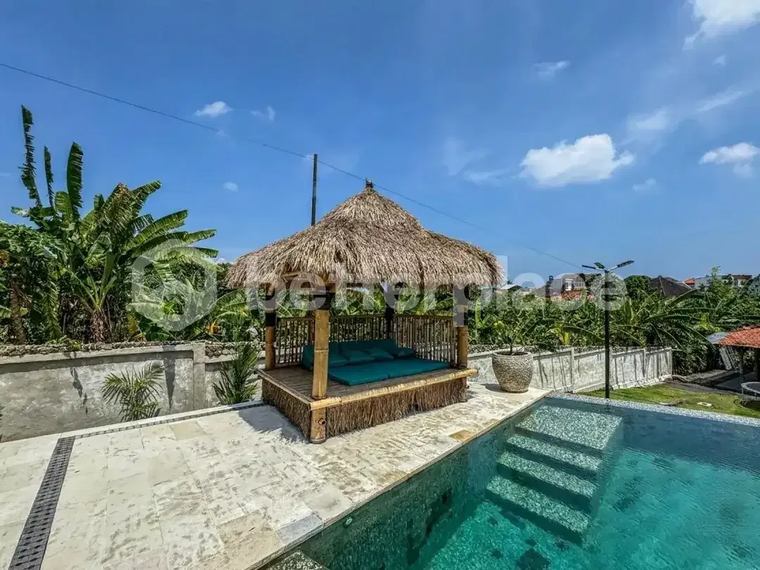 Grand Seven-Bedroom Villa Sanctuary Between Umalas and Canggu Offering Exceptional Space and Investment Value - Image 2 of 10