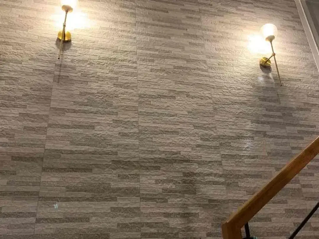 DISEWAKAN RUMAH ELEGAN DENGAN TAMAN LUAS  DI RENON - Image 6 of 10