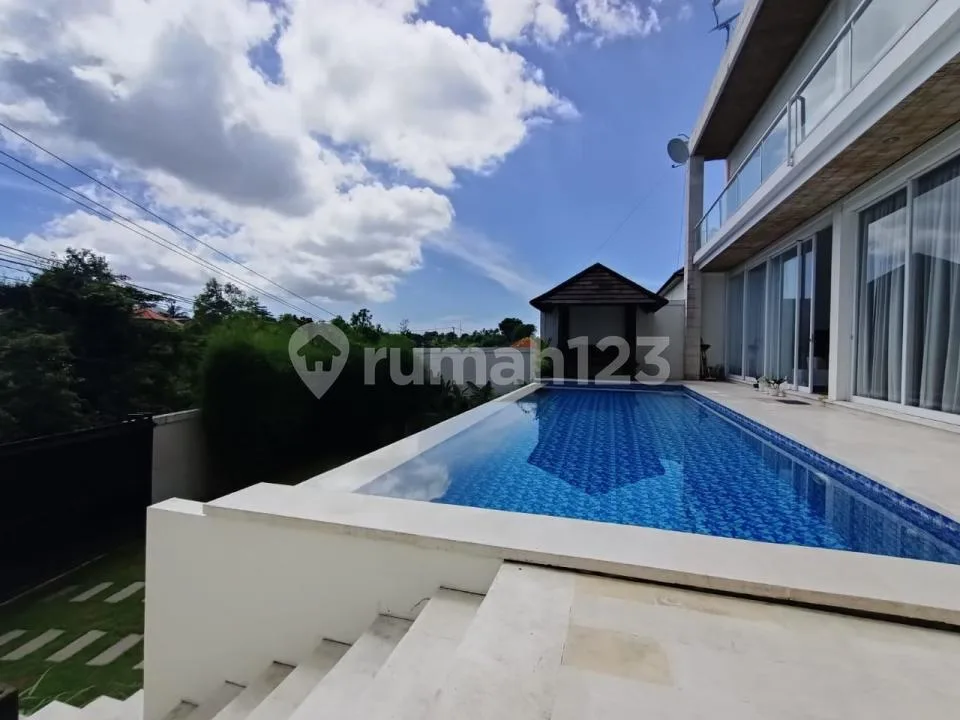 Yearly Rental, Wonderful Villa At Strategic Location Near Melasti Beach, Ungasan - Image 2 of 4